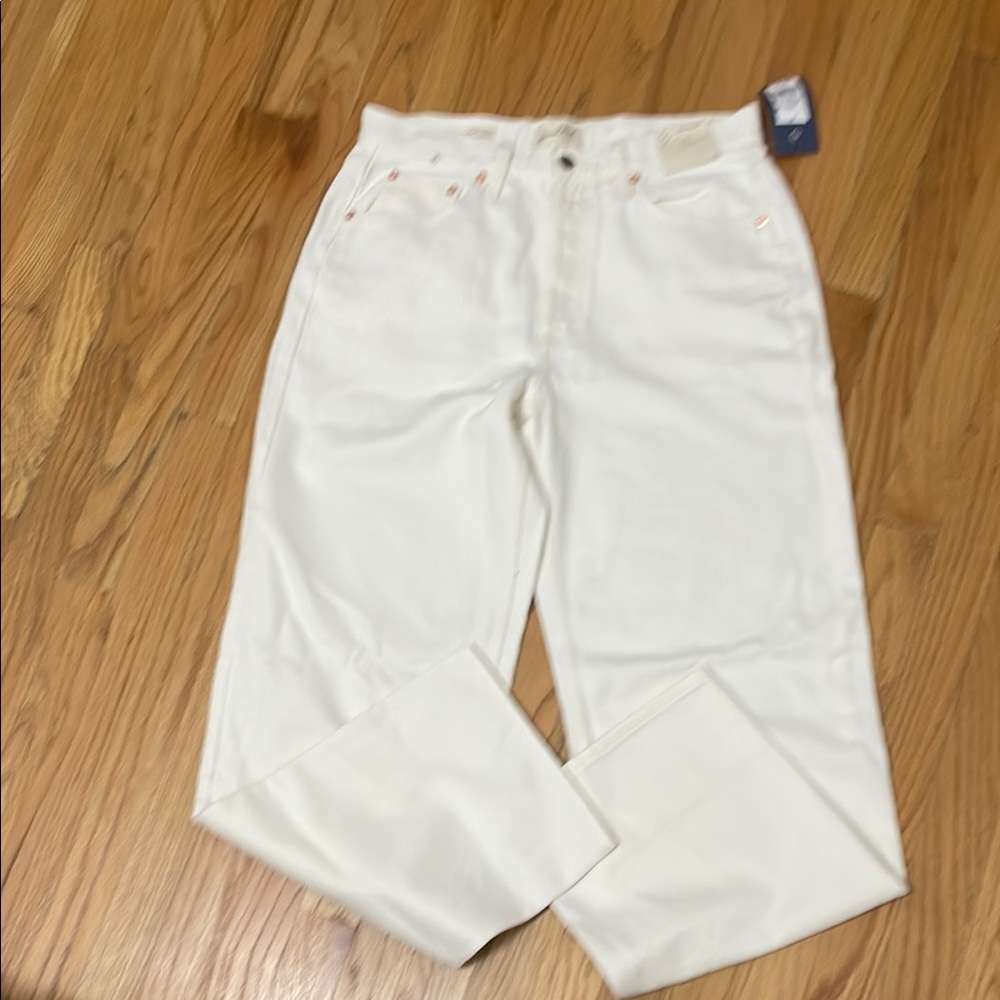 NWT universal threads white jeans size 8